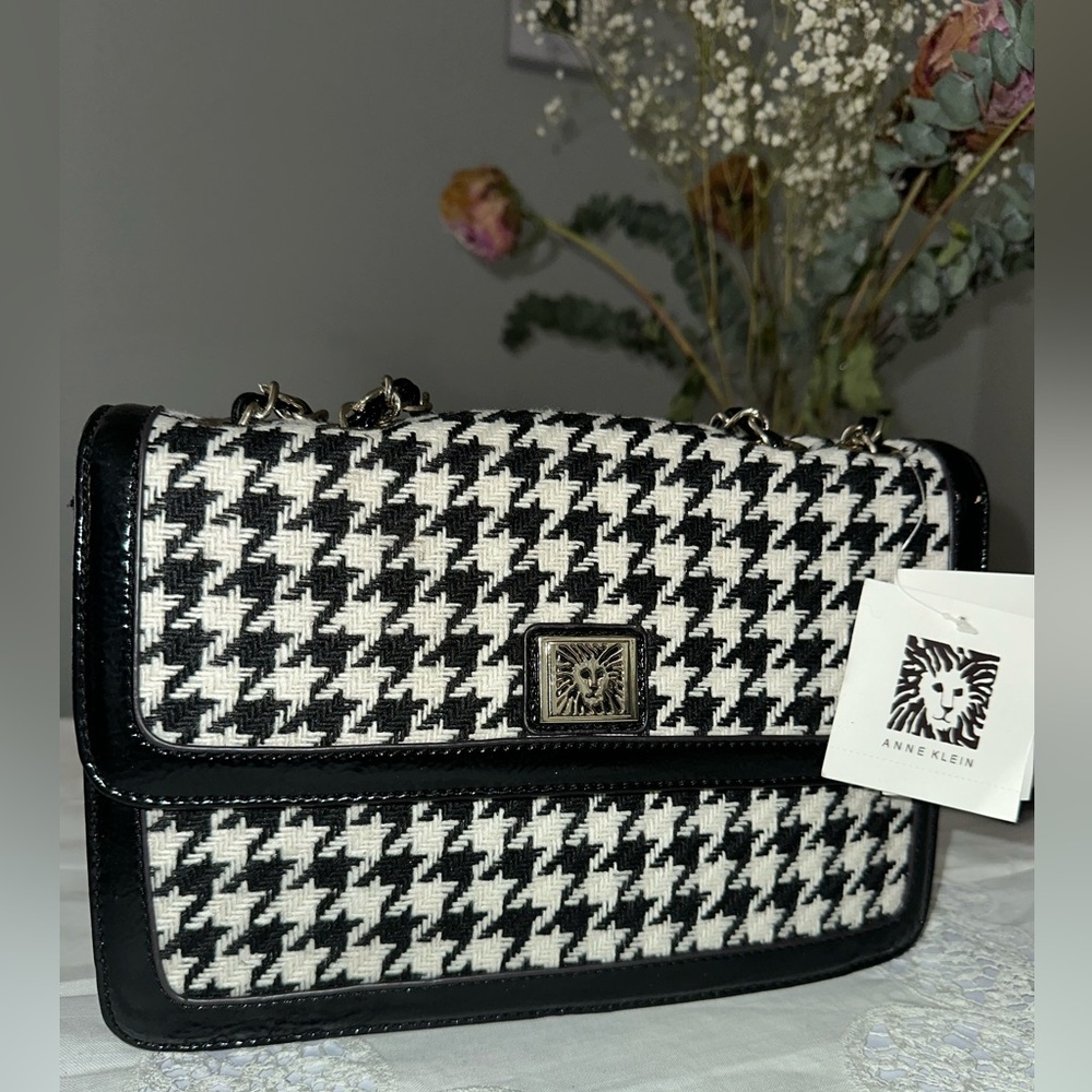 Anne Klein hand bag